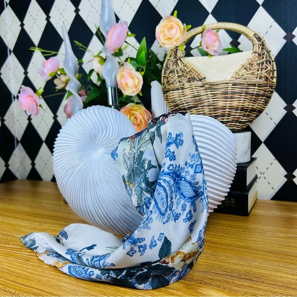 Large‎ Distressed Shell Vase White Resin Organic Sculptural Form Coastal Luxury